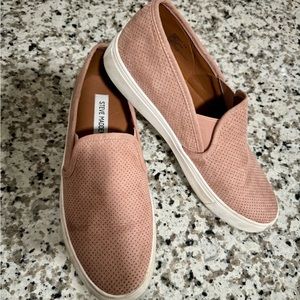 Women’s Steve Madden Zarray Slip Ons